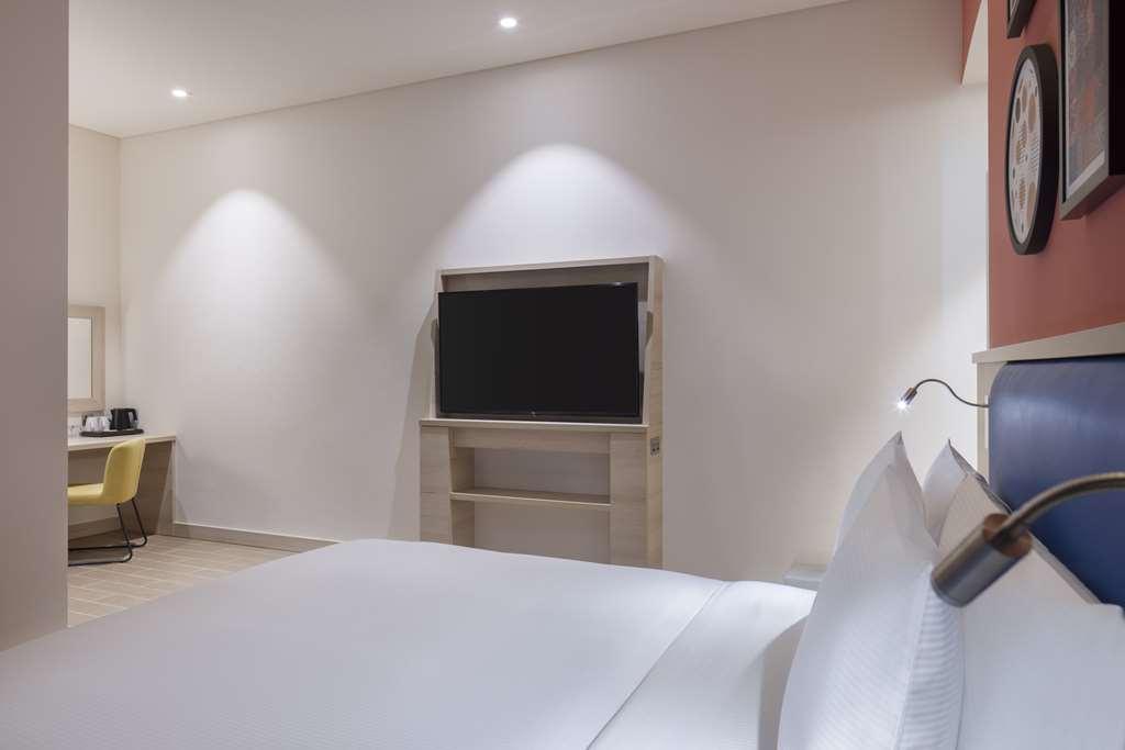 Hotel Hampton By Hilton Doha Old Town Chambre photo