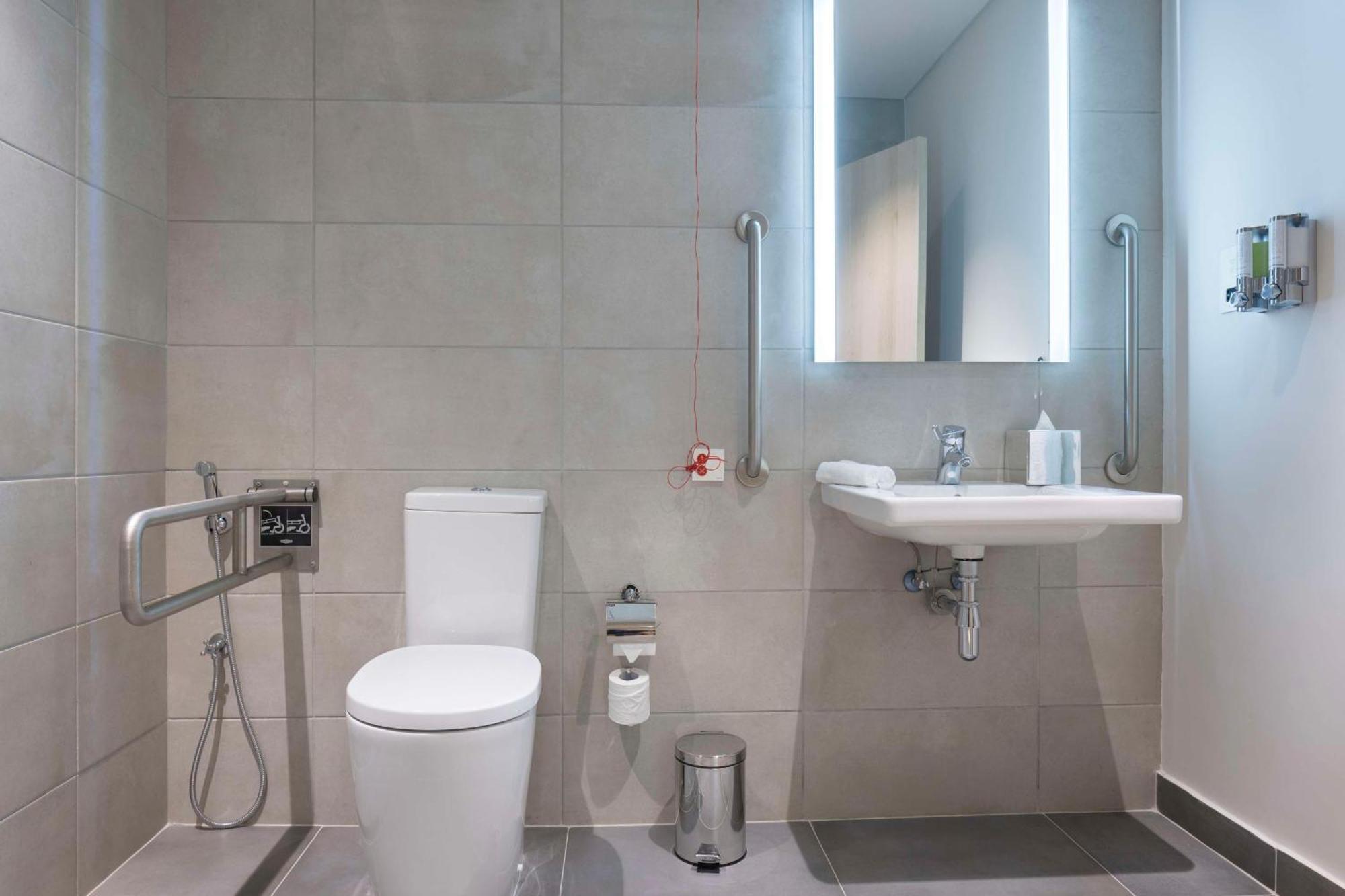 Hotel Hampton By Hilton Doha Old Town Extérieur photo