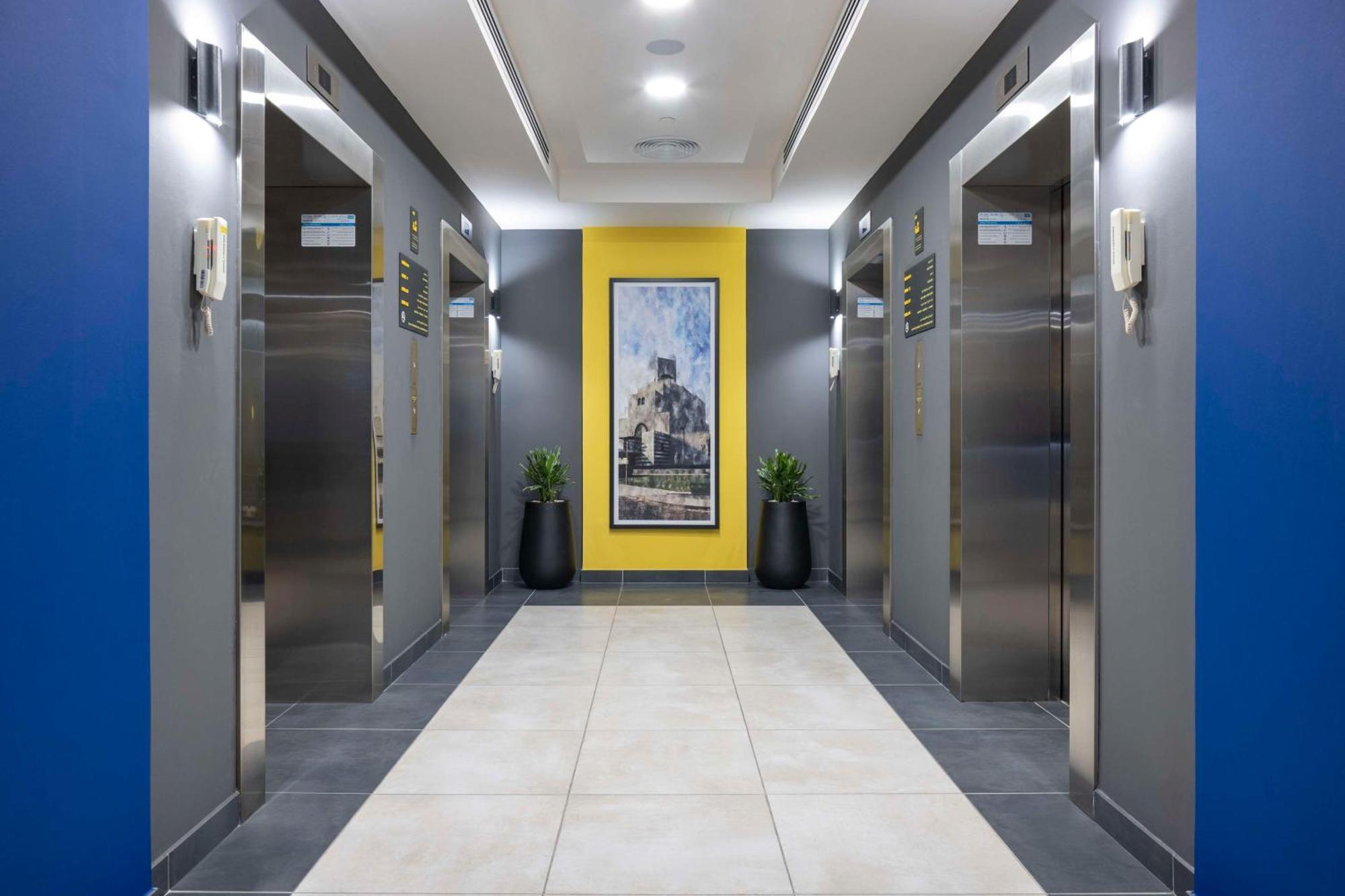 Hotel Hampton By Hilton Doha Old Town Extérieur photo