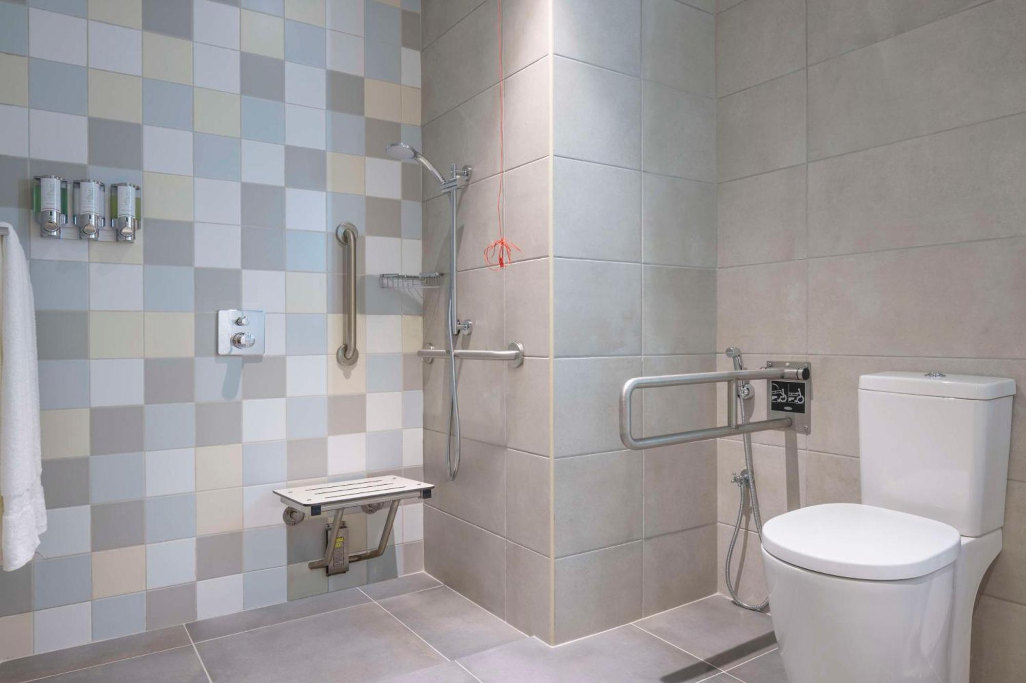 Hotel Hampton By Hilton Doha Old Town Extérieur photo
