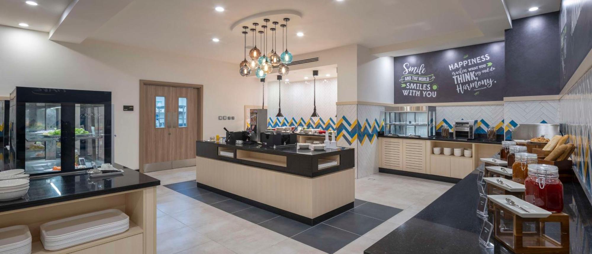 Hotel Hampton By Hilton Doha Old Town Extérieur photo